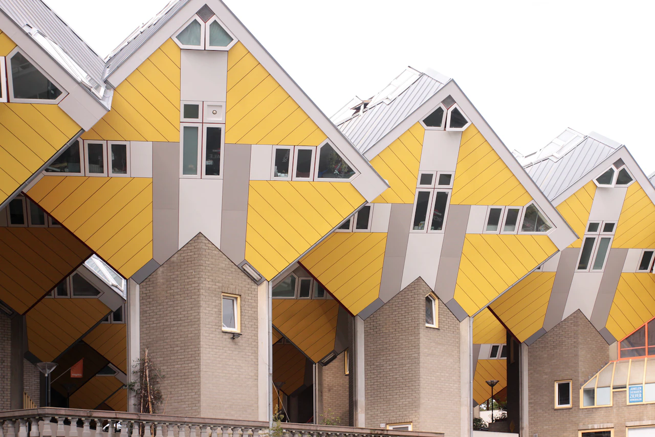 Les maisons cubiques jaunes de Rotterdam