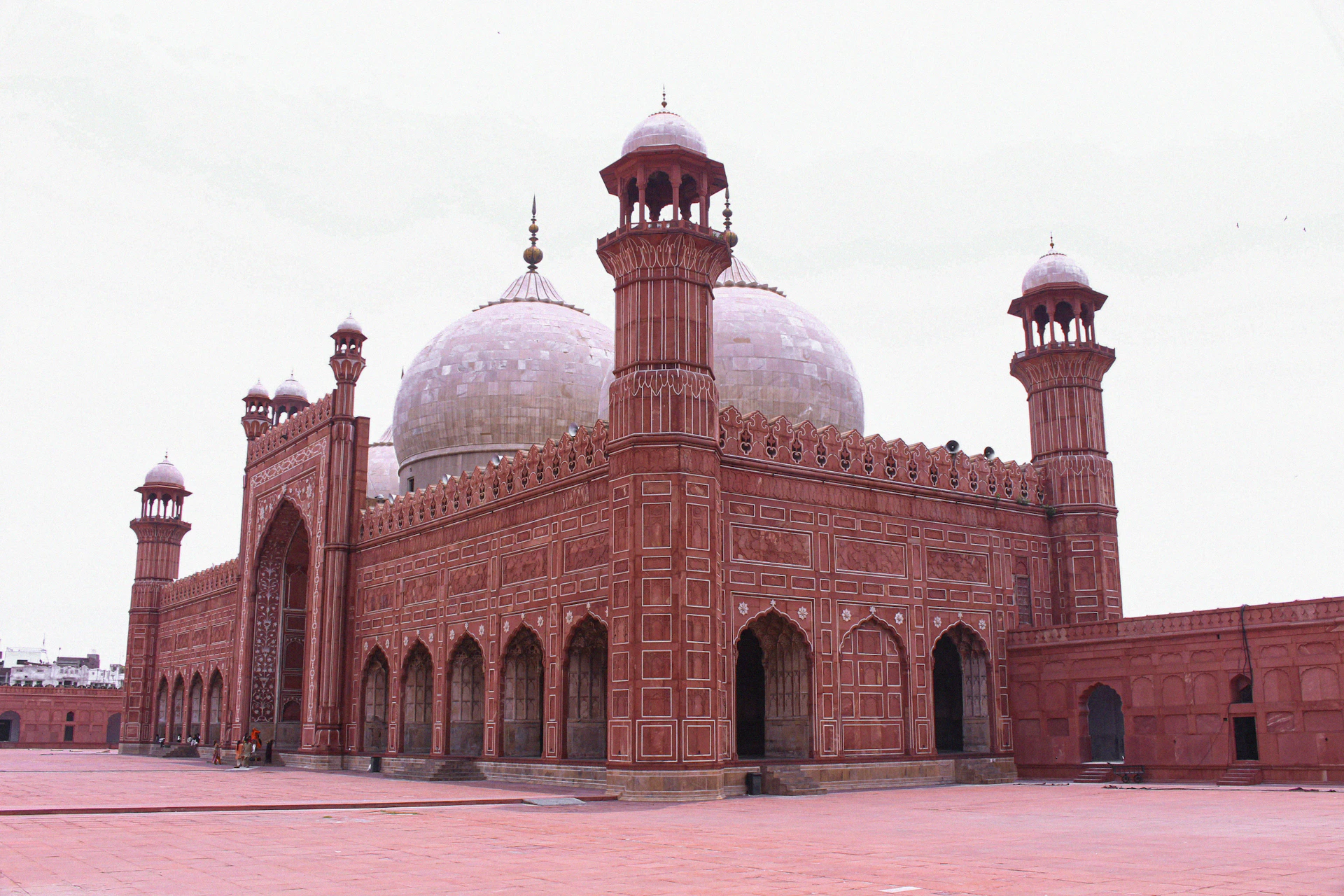 La mosquée Badshahi en grès rouge, à Lahore