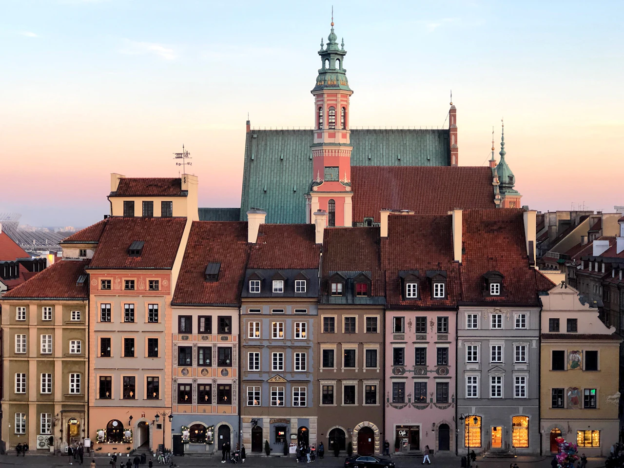 Historische Bürgerhäuser am Altstädter Markt in Warschau